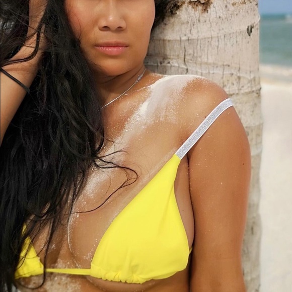 Yellow glitter strap bikini - Picture 1 of 3